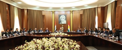 سەرۆک بارزانی و سکرتاریەتی یەکێتیی قوتابیان.JPG