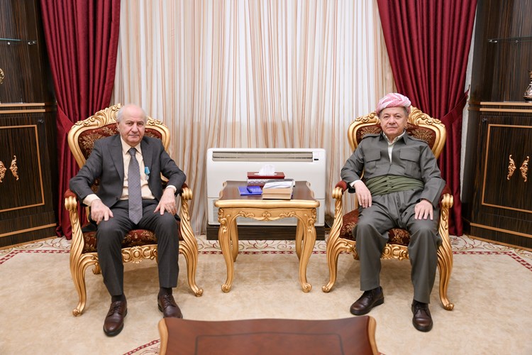 سەرۆک بارزانی و دکتۆر ڕەشاد میران.JPG